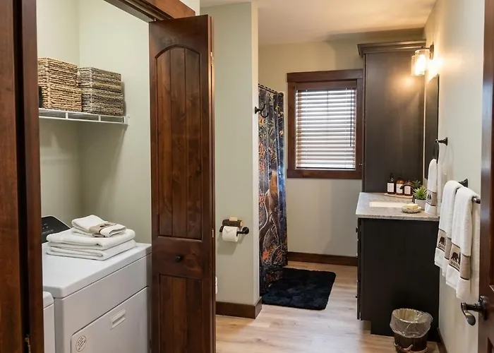 3br *